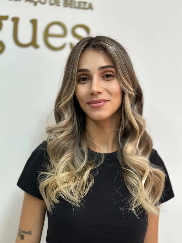 Transformação de cabelo realizada no NEXO 7
